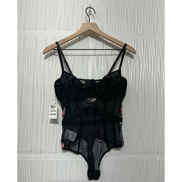 NWT I.N.C. International Concepts Women's Floral Lace Lingerie Bodysuit - Medium - Picture 4 of 12